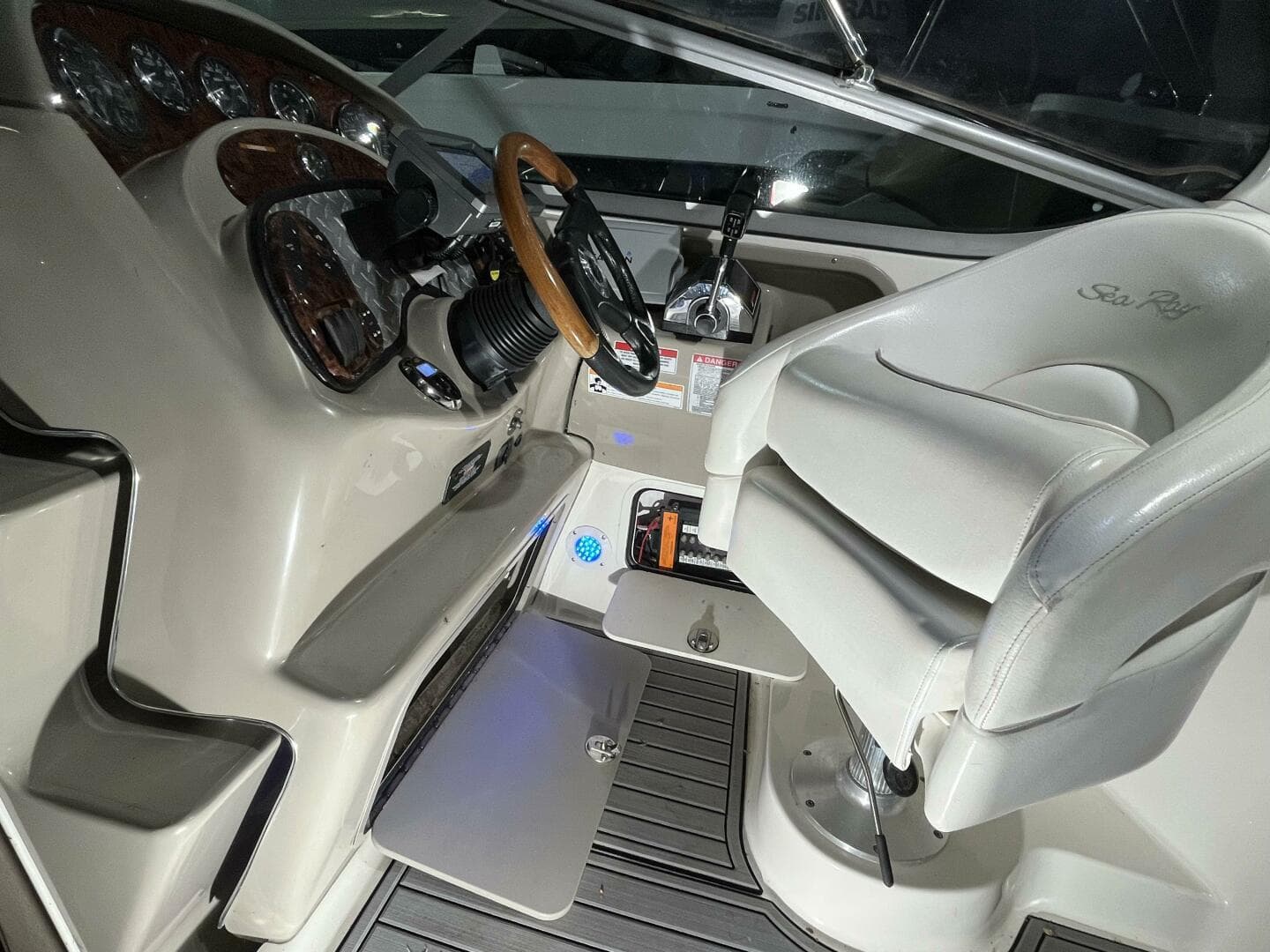 2007 Sea Ray 280 Sundancer — photo 29