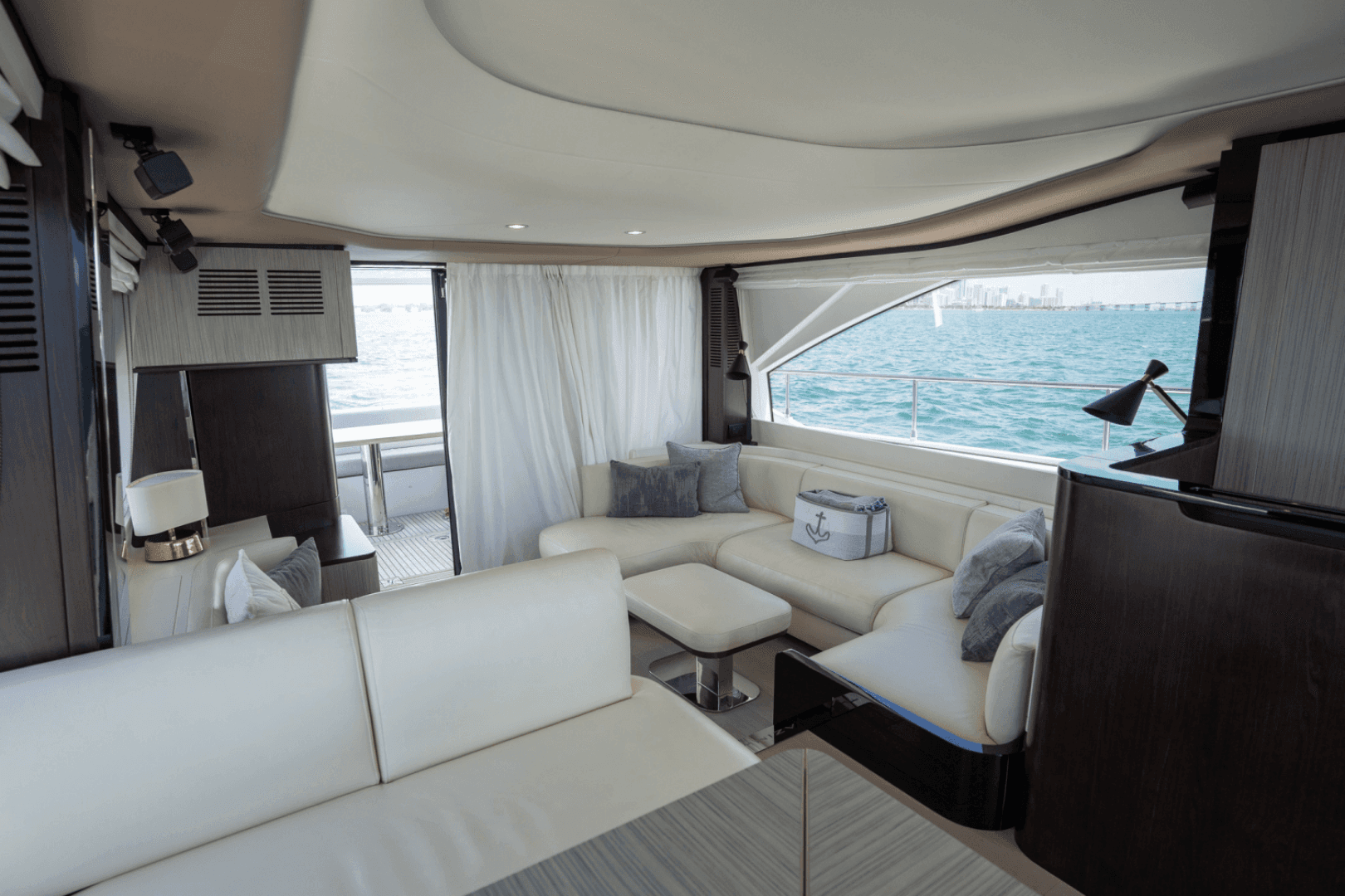 2019 Azimut 60 Fly — photo 41