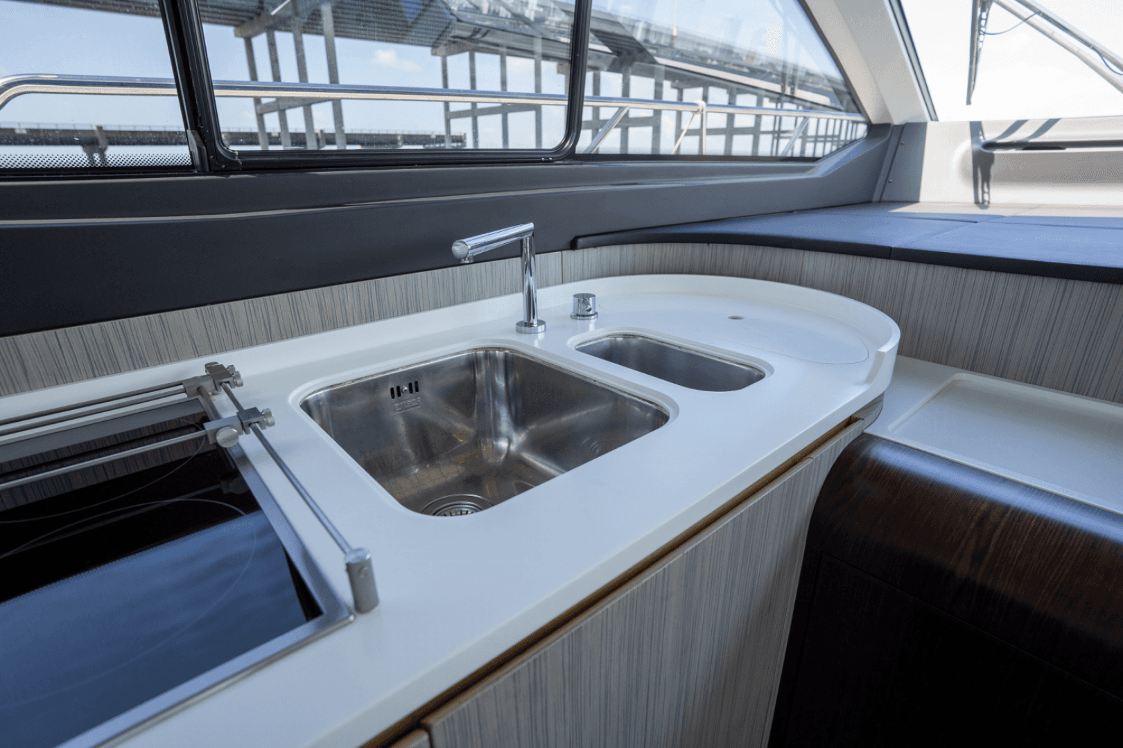 2019 Azimut 60 Fly — photo 48