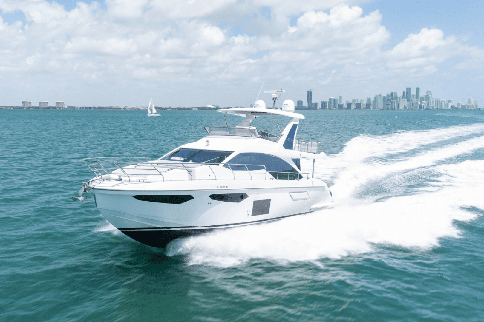 2019 Azimut 60 Fly — photo 13