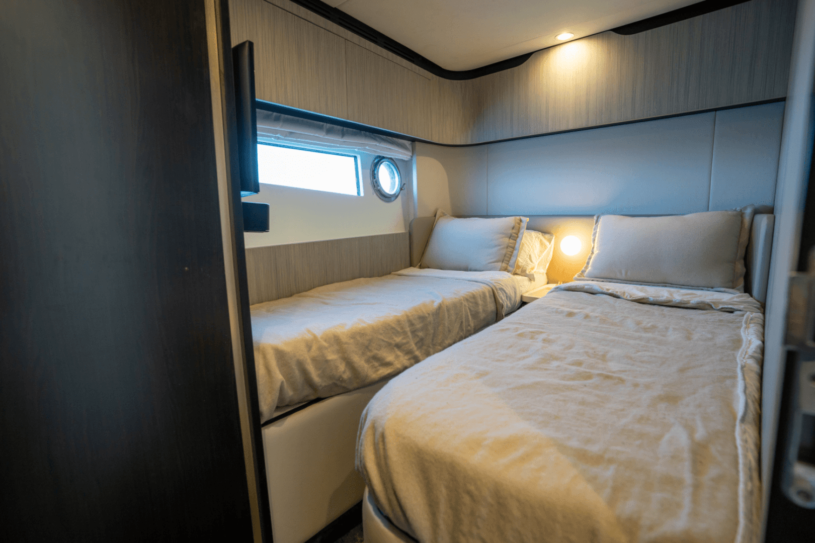 2019 Azimut 60 Fly — photo 64