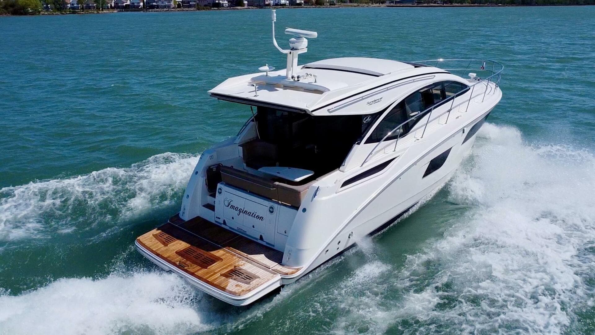 2017 Sea Ray 400 Sundancer — photo 7