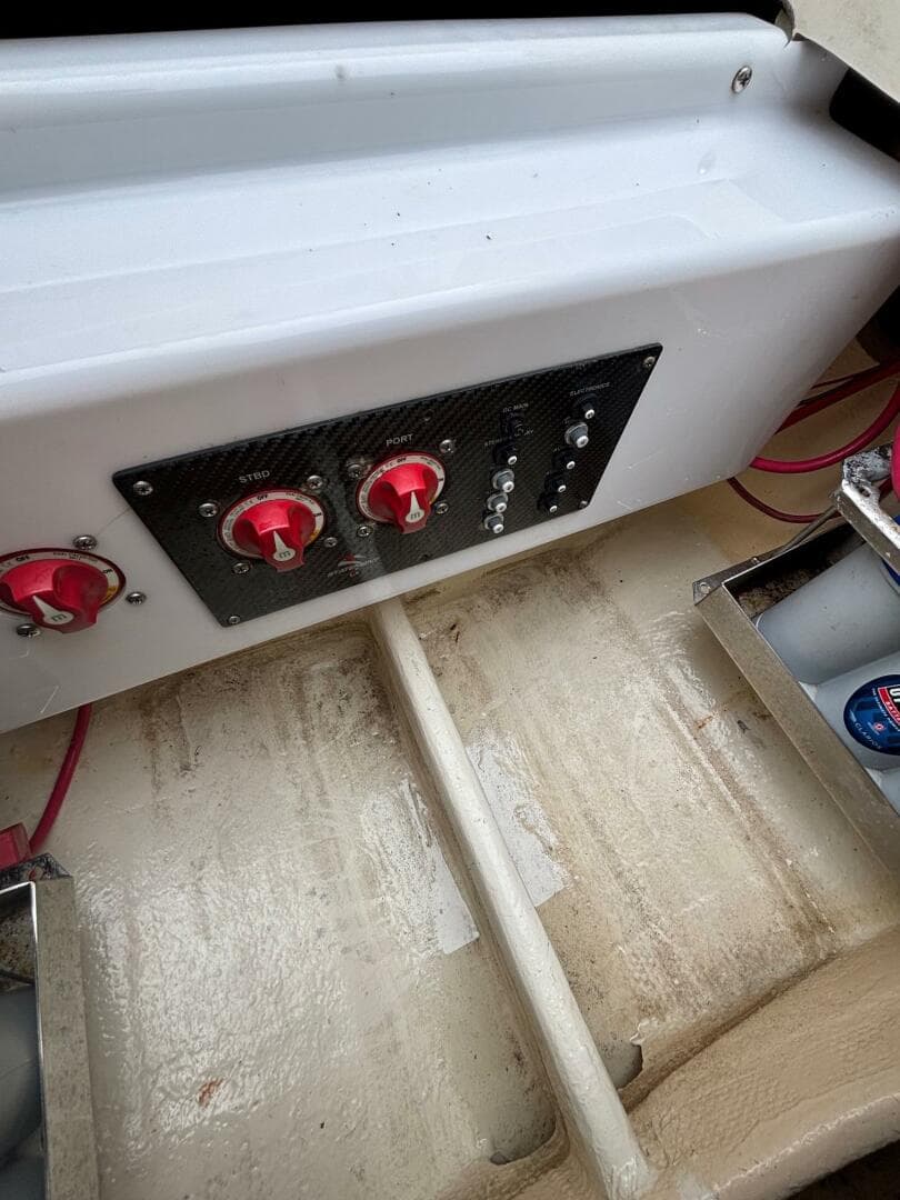 2013 Statement 35 Center Console — photo 21