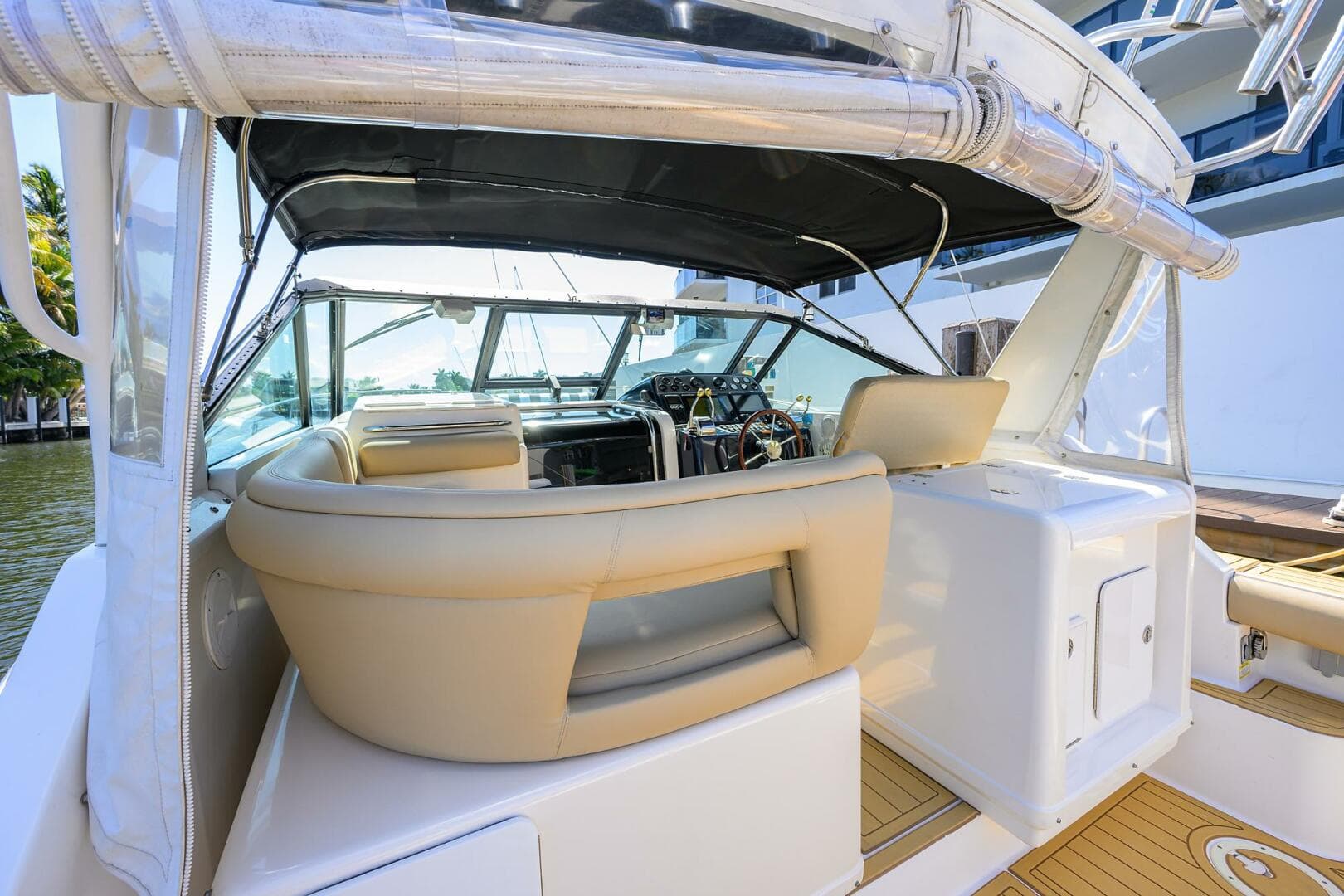 2002 Tiara Yachts 3100 LE — photo 20