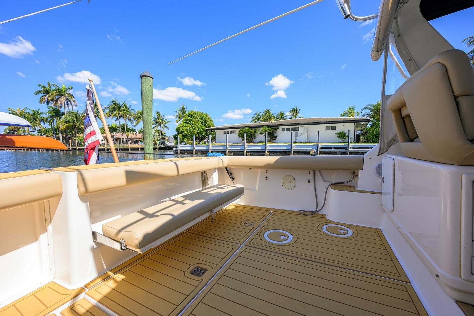 2002 Tiara Yachts 3100 LE — photo 27