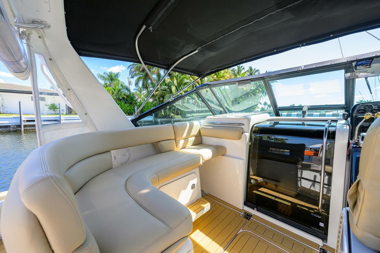 2002 Tiara Yachts 3100 LE — photo 13