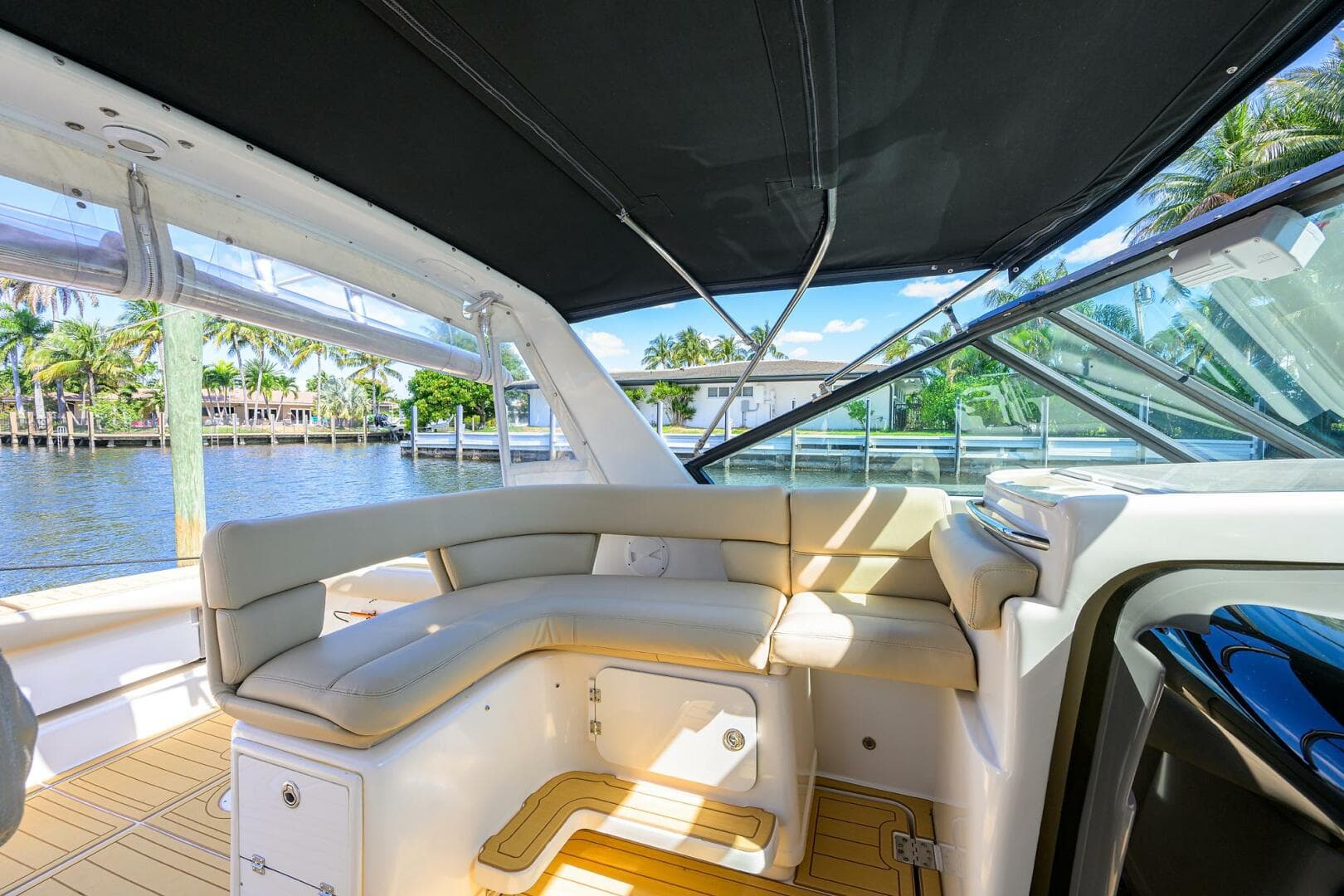 2002 Tiara Yachts 3100 LE — photo 14