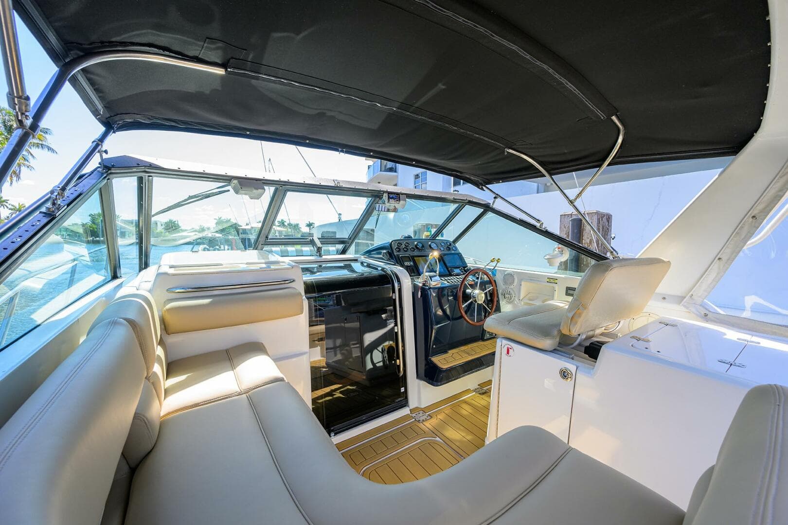 2002 Tiara Yachts 3100 LE — photo 15