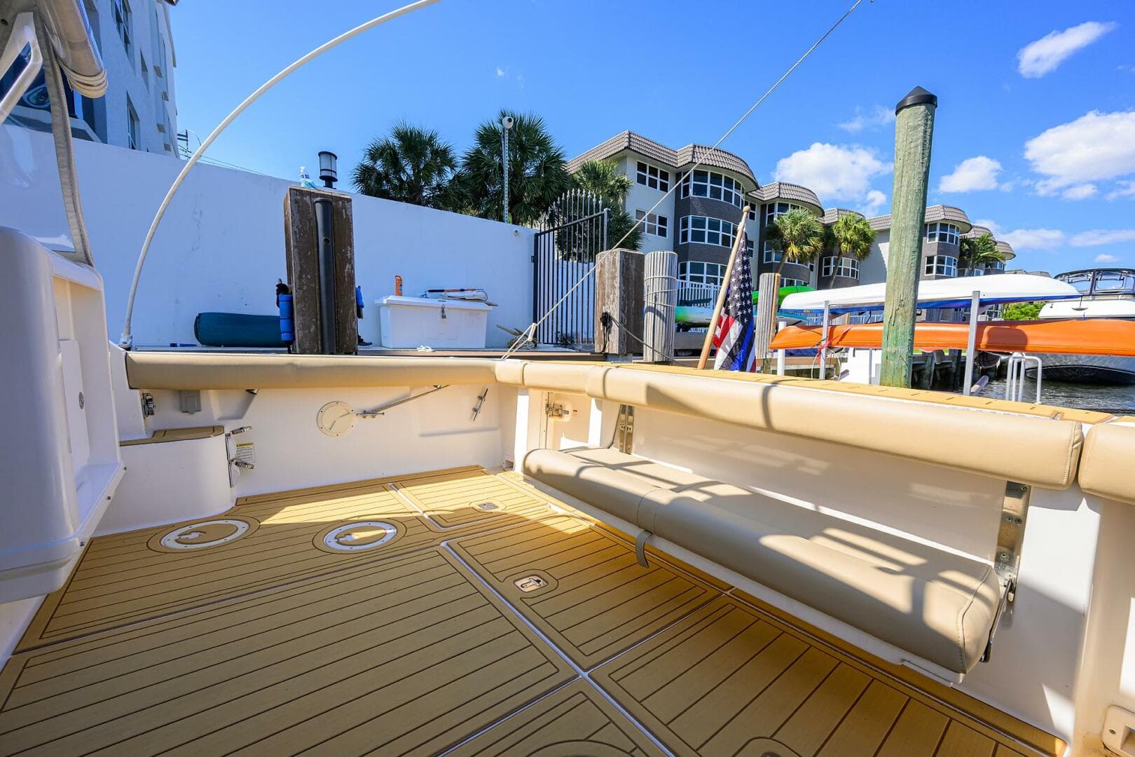 2002 Tiara Yachts 3100 LE — photo 28