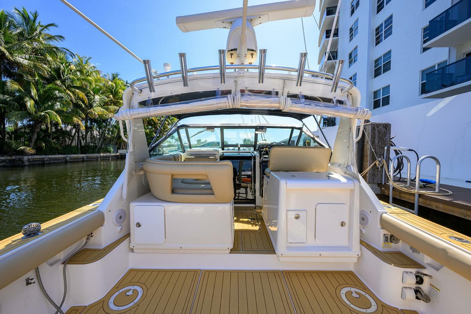2002 Tiara Yachts 3100 LE — photo 23