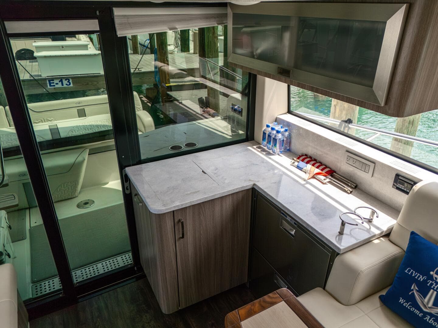 2023 Regal 38 Fxo — photo 29