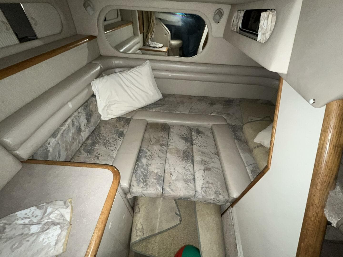 1996 Sea Ray 330 Sundancer — photo 32