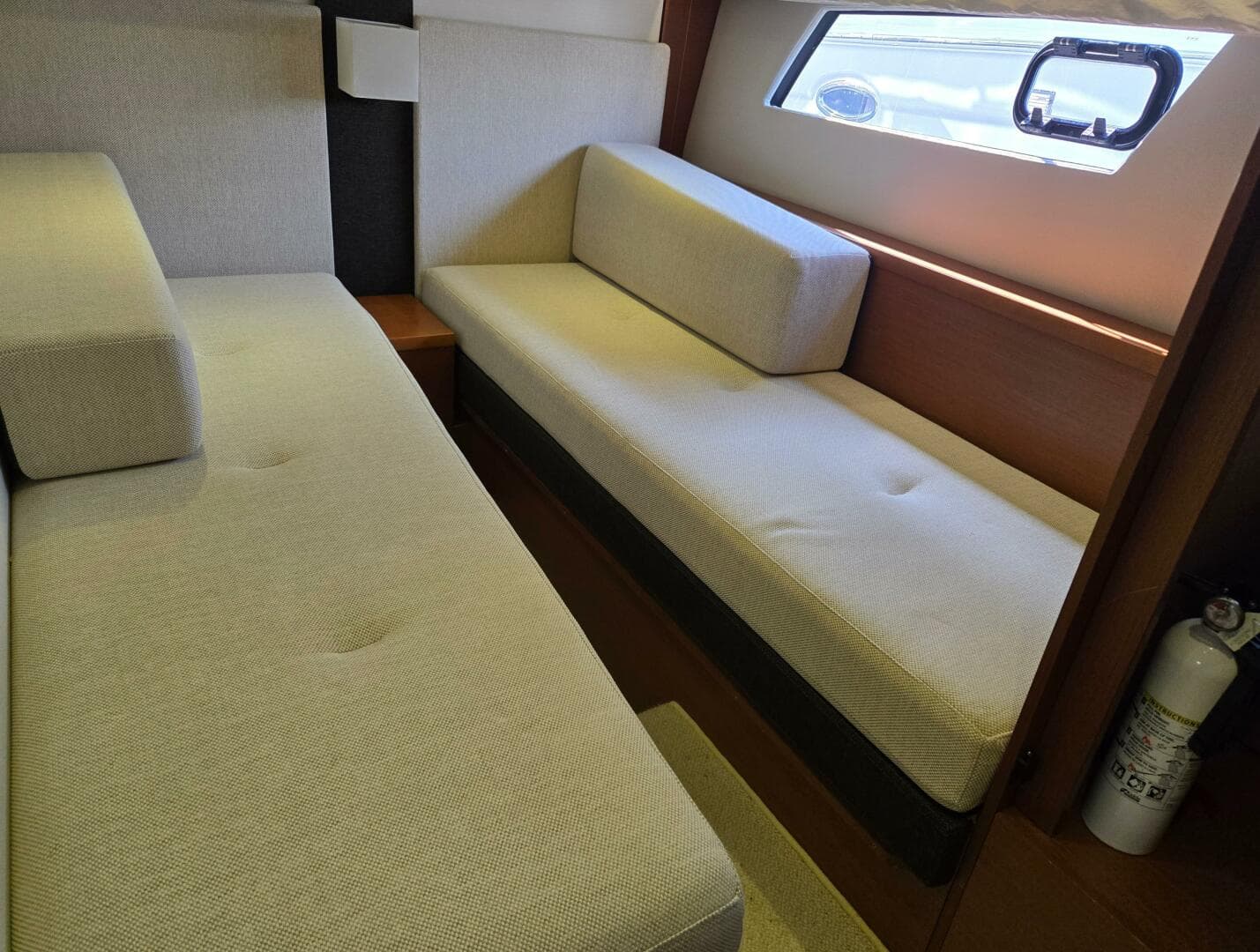 2013 Prestige 500 — photo 30