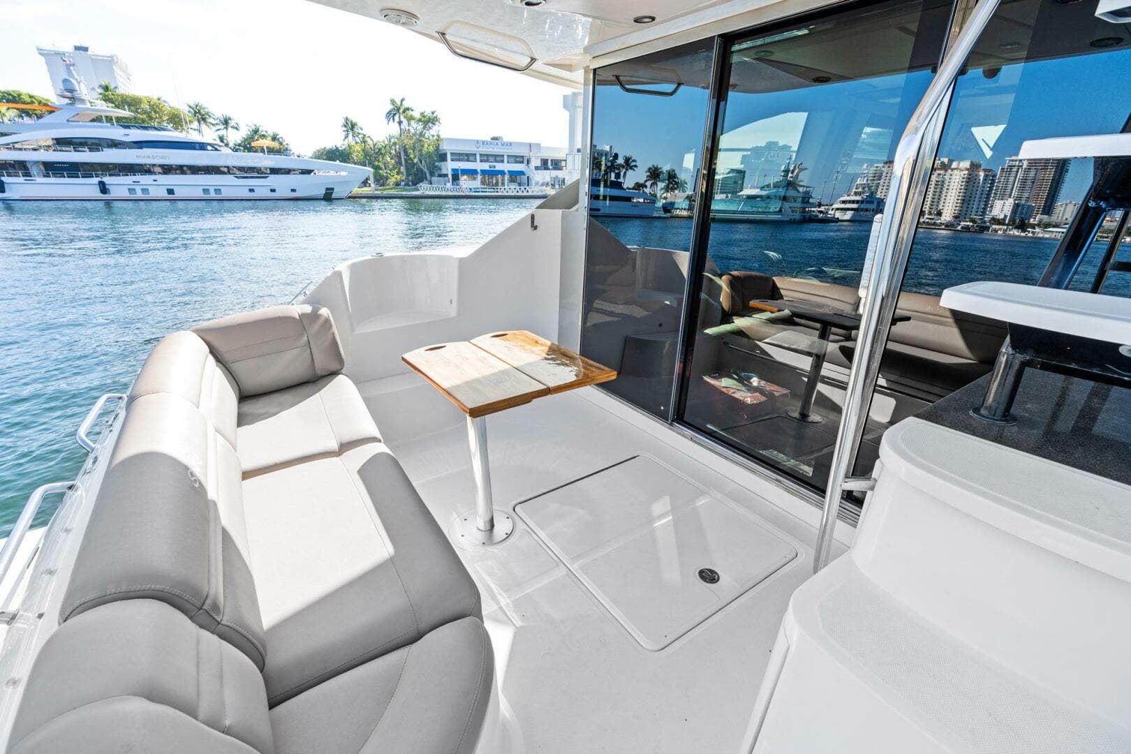 2014 Sea Ray 510 Fly — photo 12