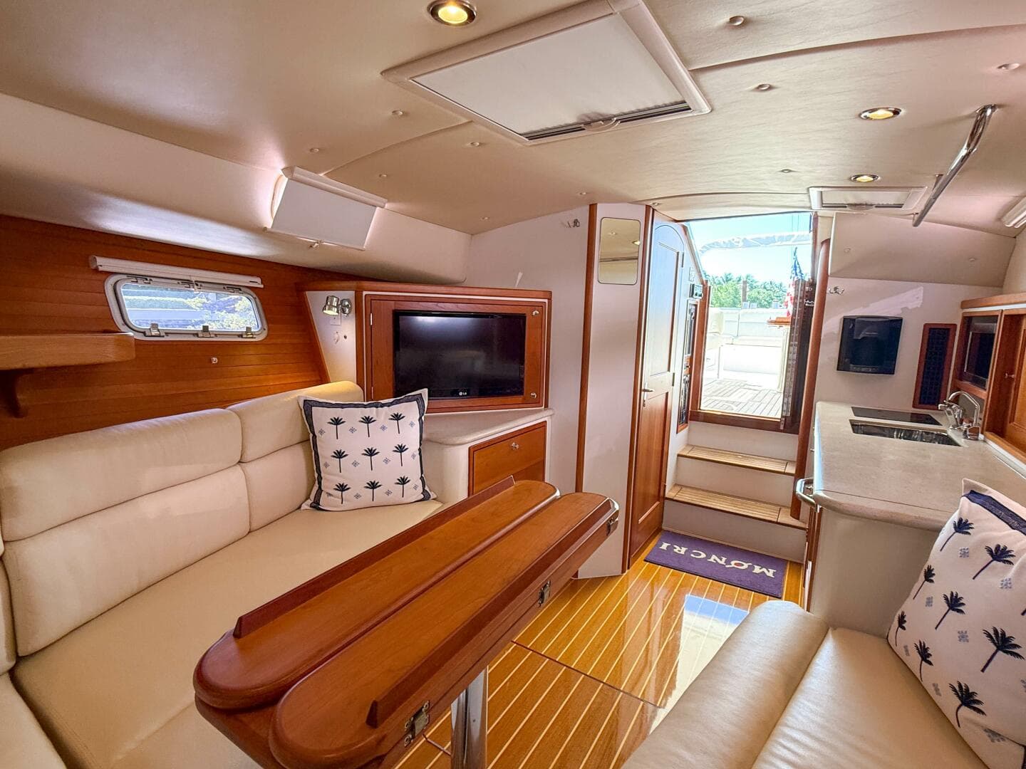 2012 Mjm 36Z Downeast — photo 31