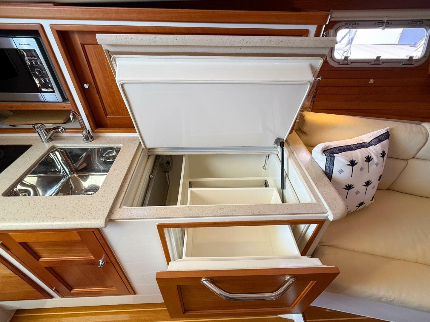 2012 Mjm 36Z Downeast — photo 28