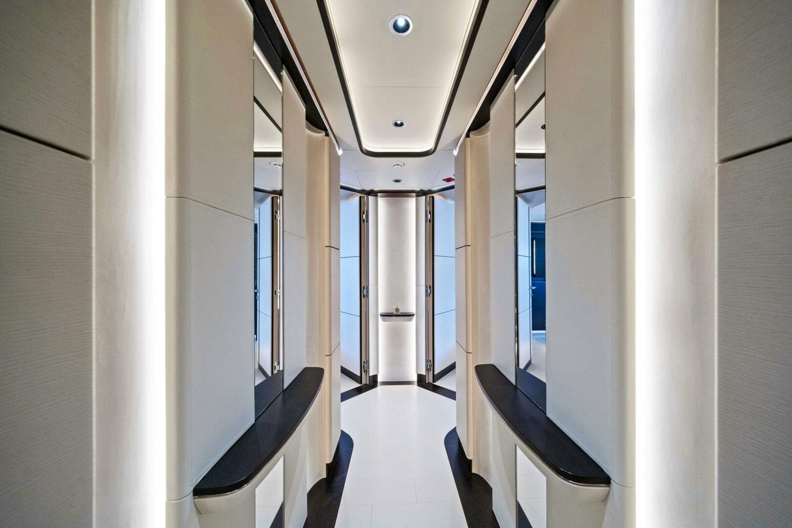 2028 Ocean King Ducale 120 — photo 36