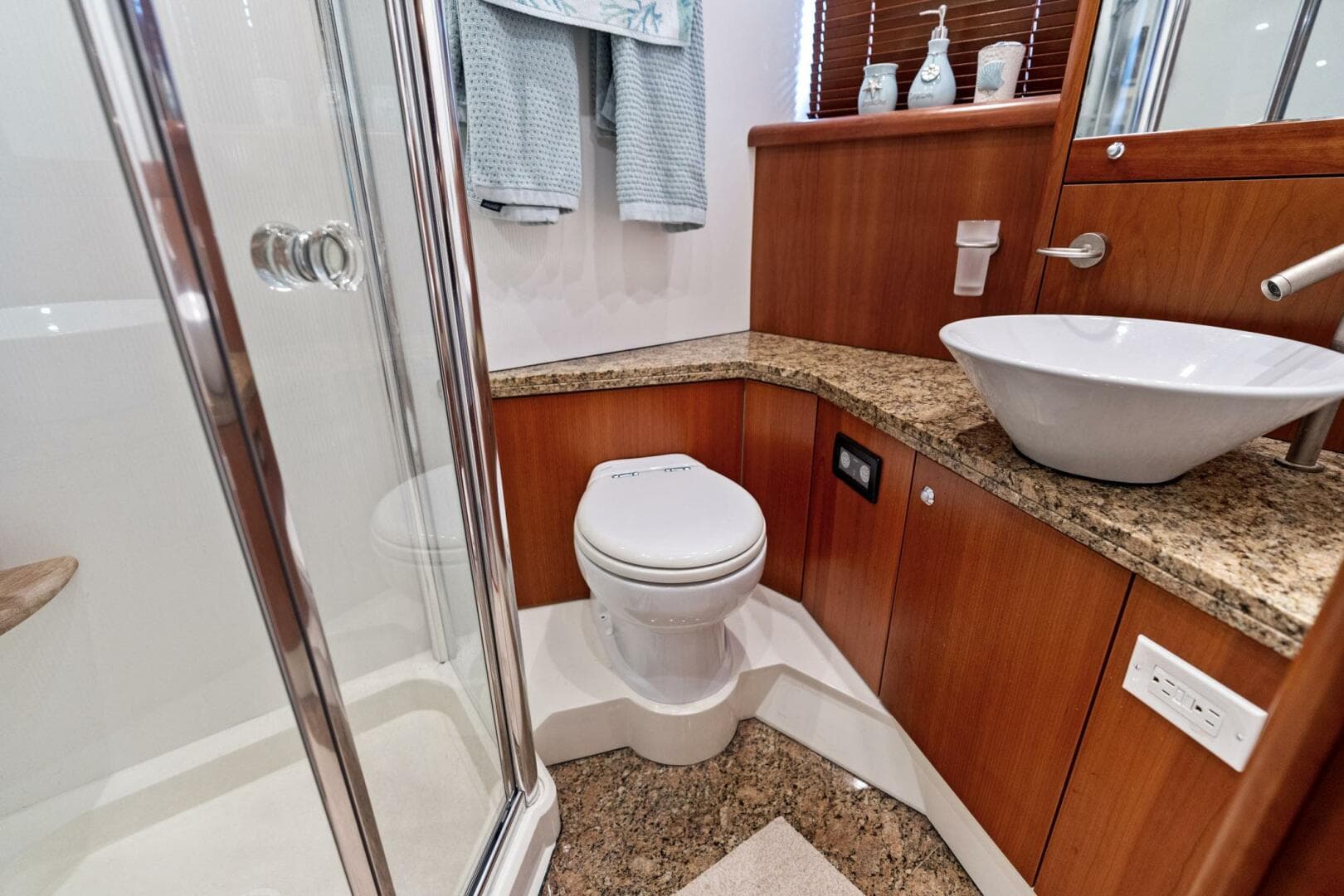 2006 Sunseeker 75 Yacht — photo 60