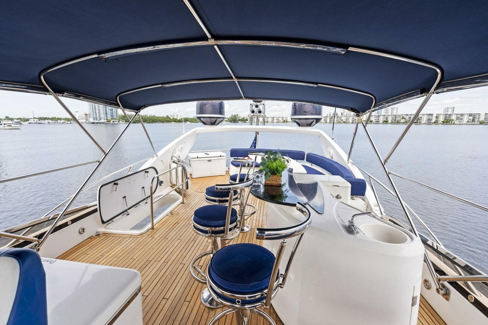 2006 Sunseeker 75 Yacht — photo 39