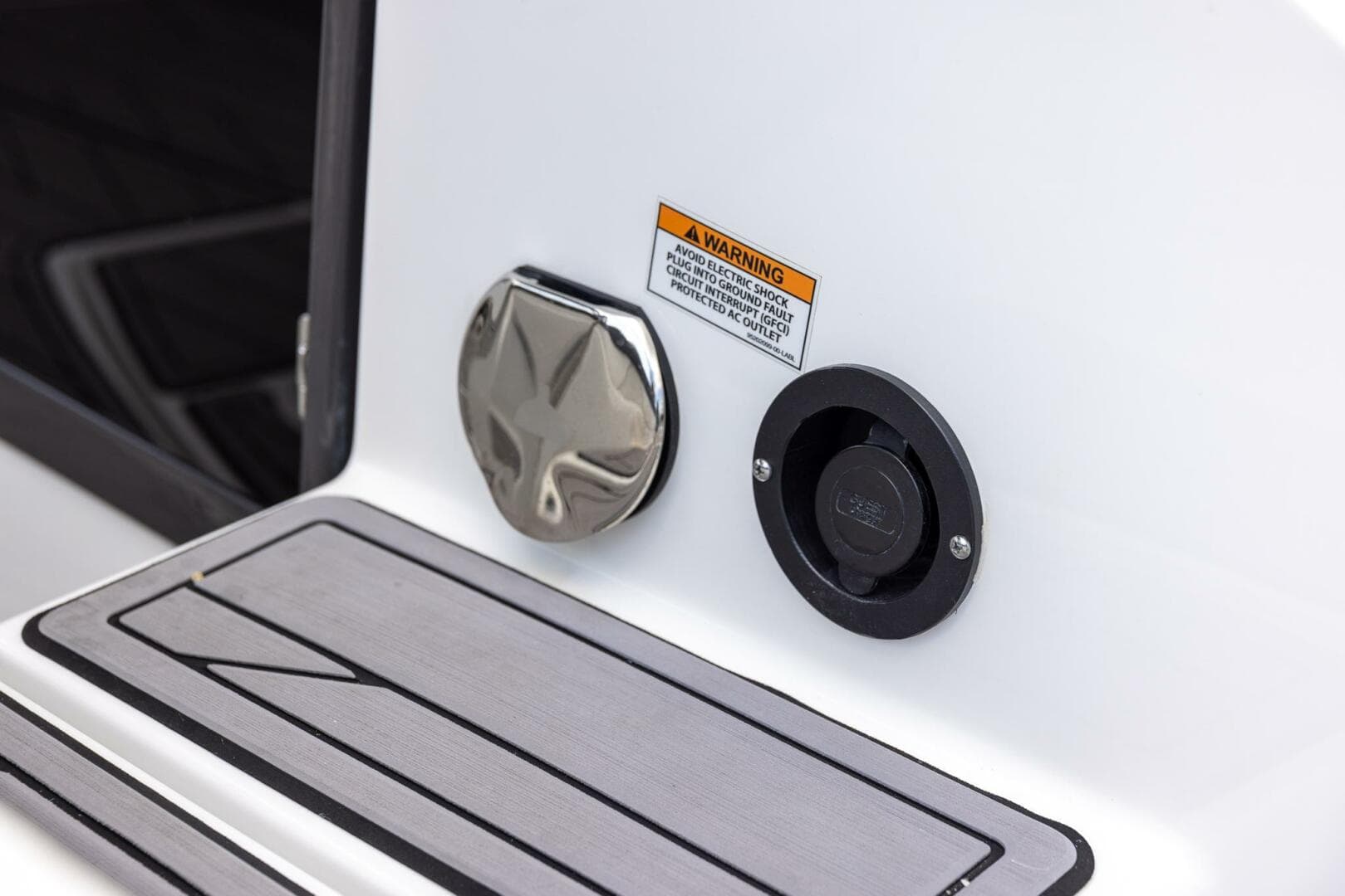 2023 Monterey 255 SS Super Sport — photo 40