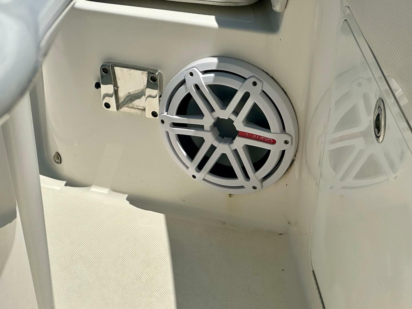 2019 Wellcraft 262 Fisherman — photo 5