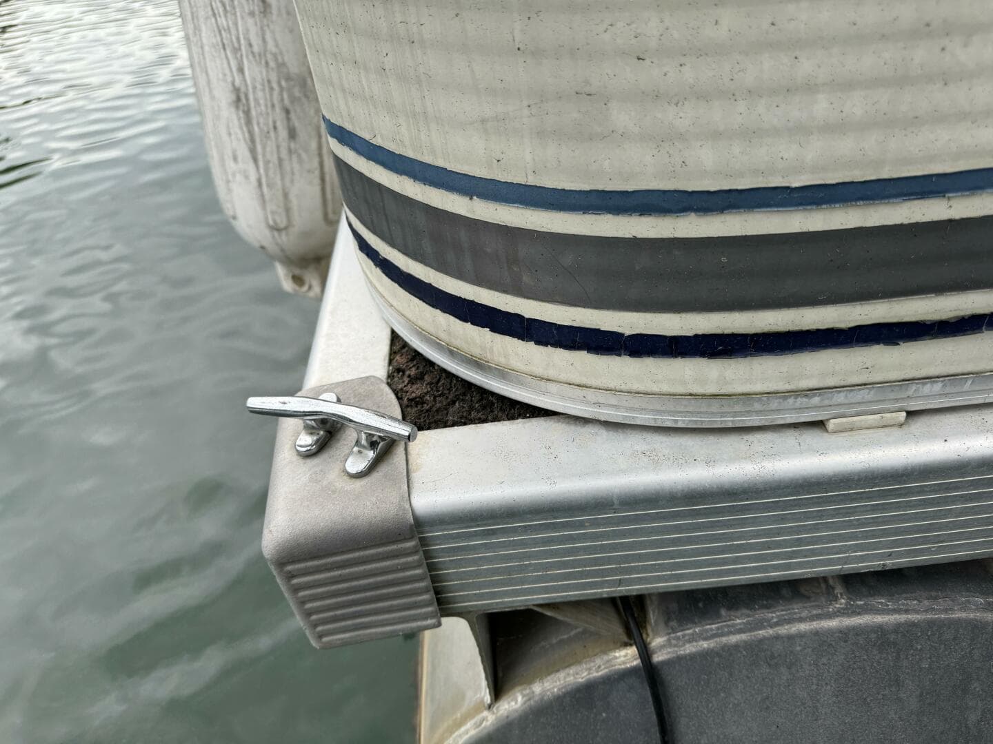 2002 Bennington 257L Pontoon — photo 77