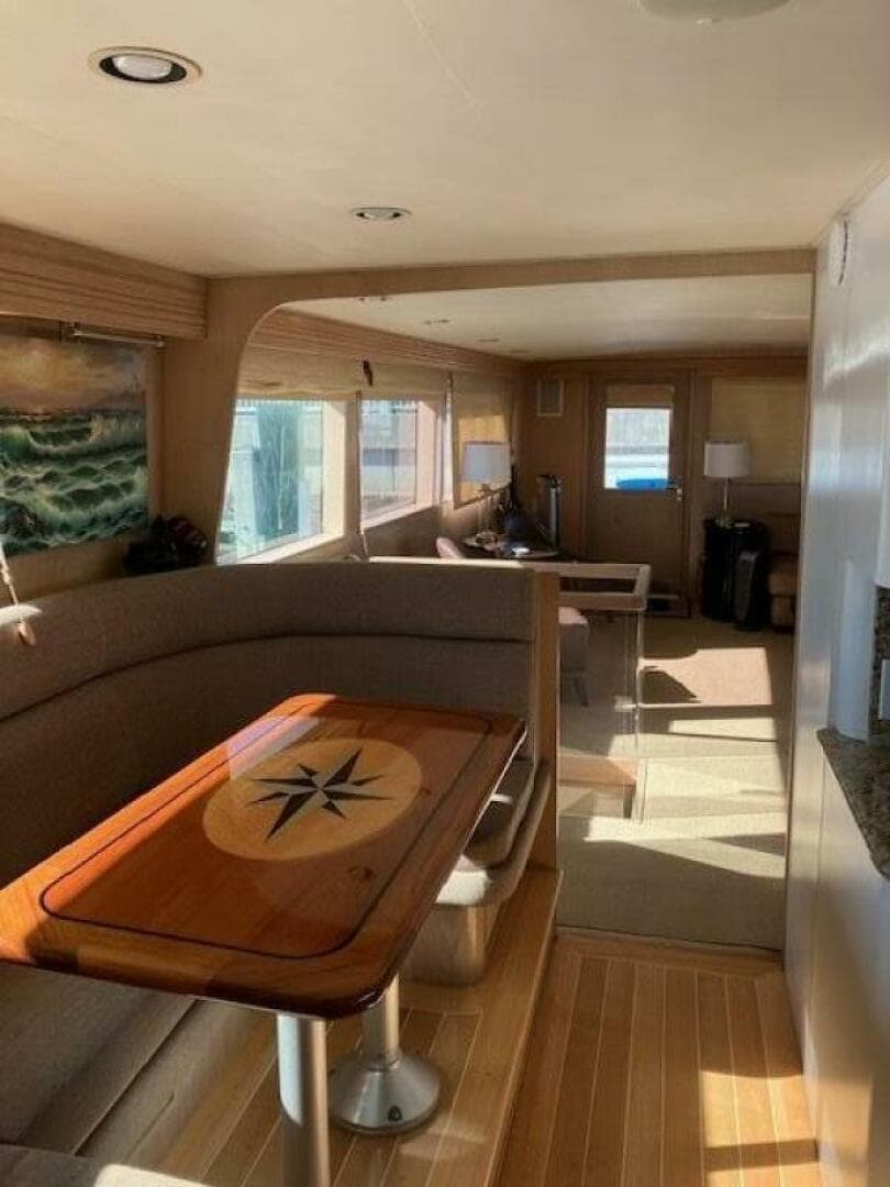 1996 Hatteras Sport Deck — photo 17