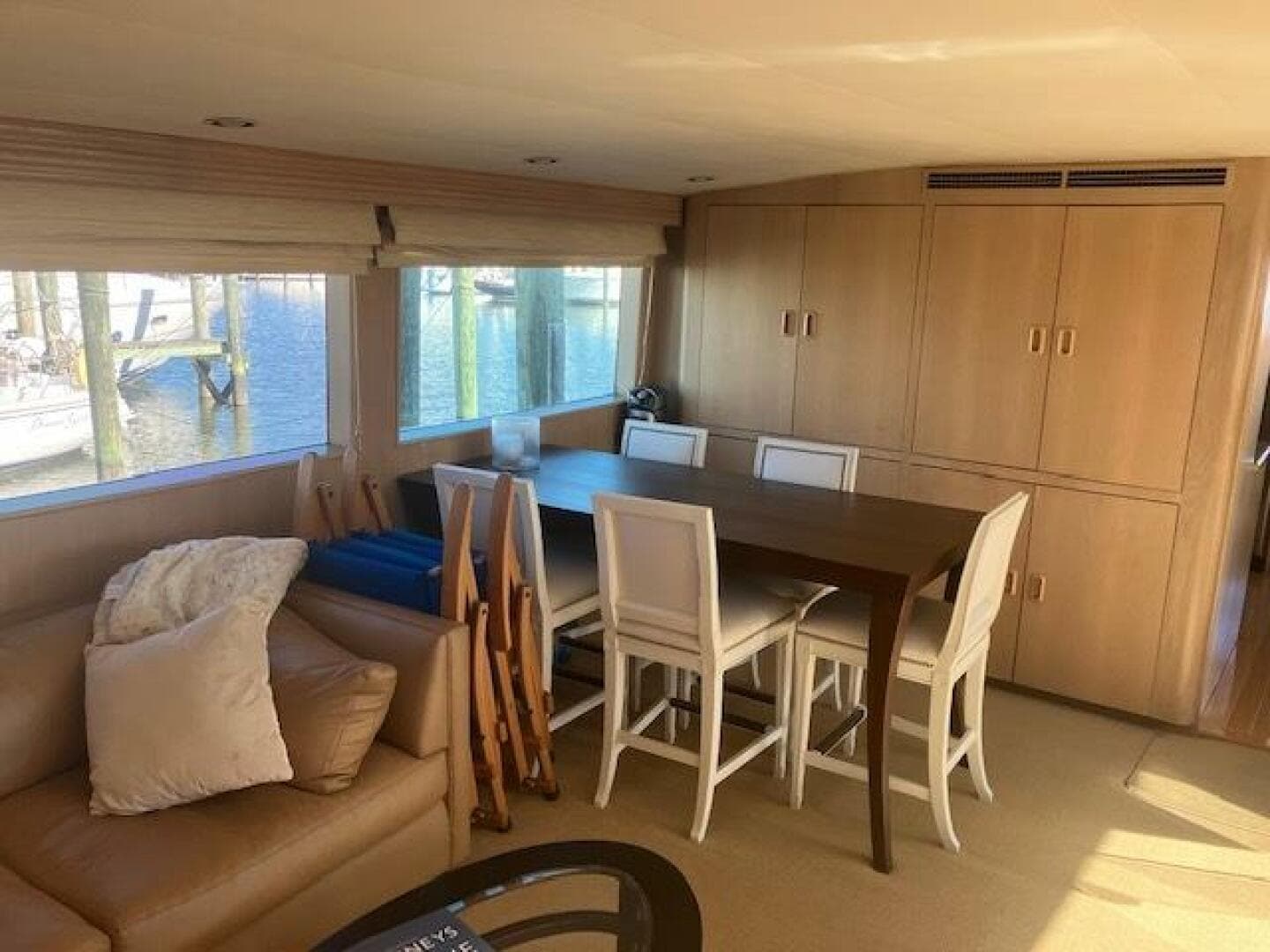 1996 Hatteras Sport Deck — photo 13