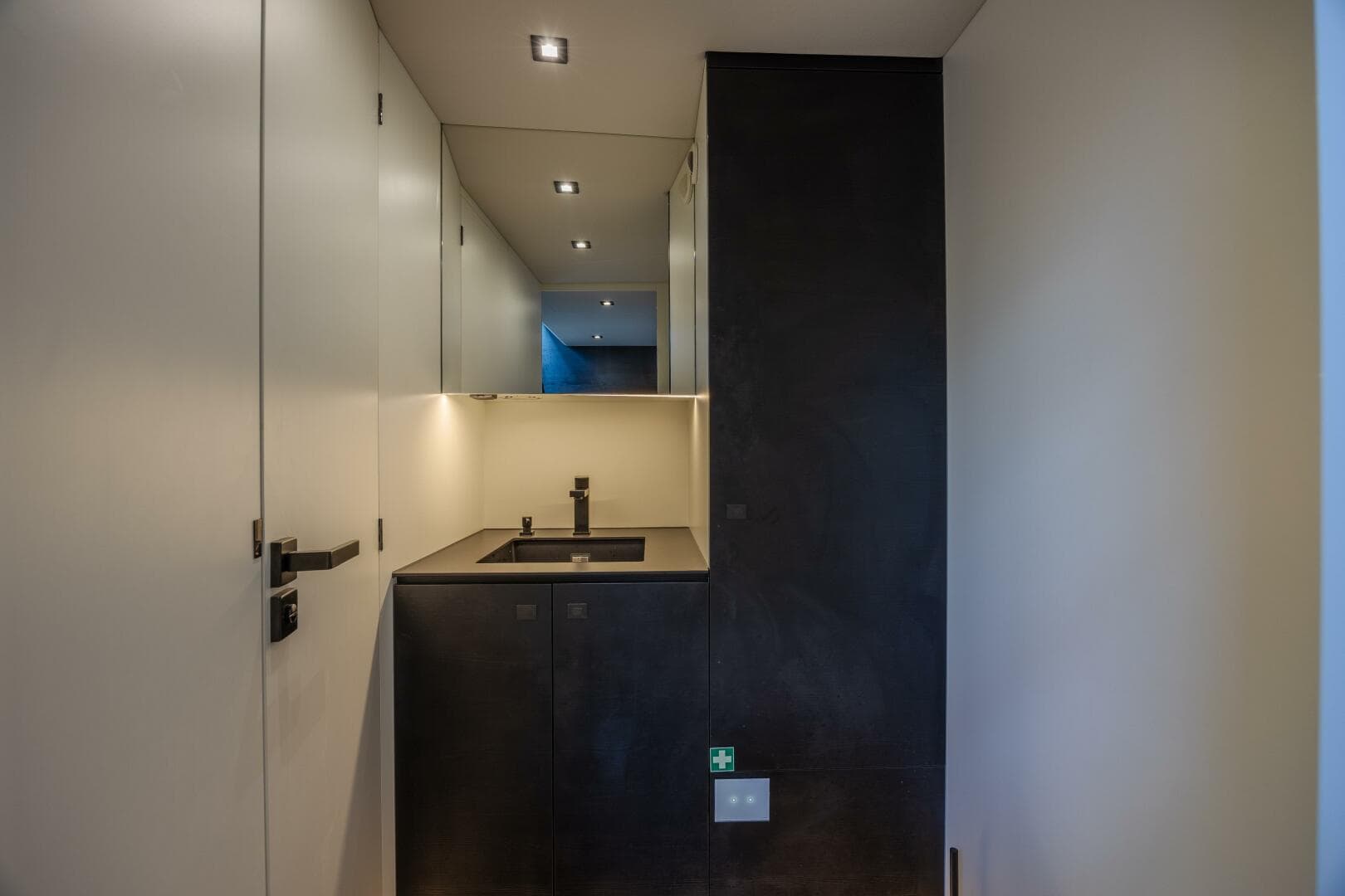 2023 Vanquish Yachts Vq 58 — photo 65