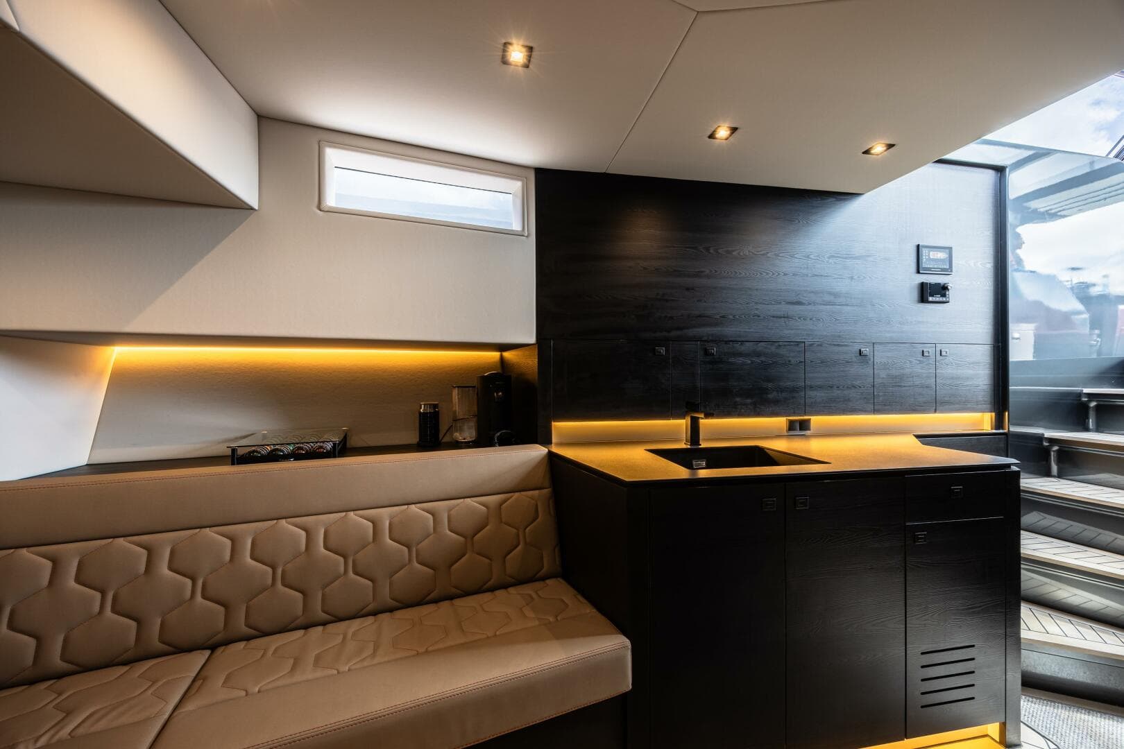 2023 Vanquish Yachts Vq 58 — photo 60