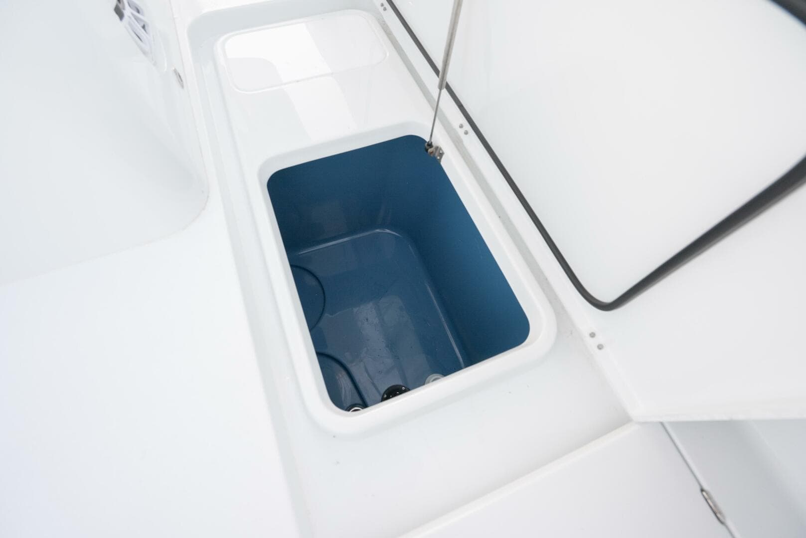 2026 Costa Custom 34 SV — photo 47