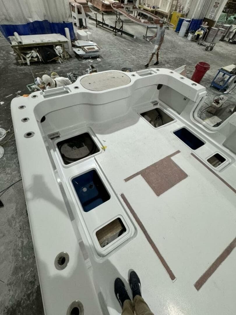 2026 Costa Custom 34 SV — photo 71