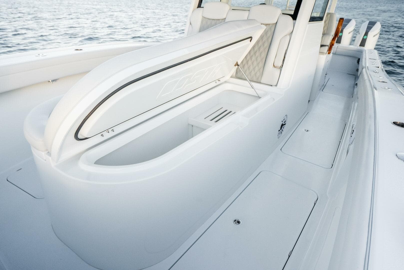 2026 Costa Custom 34 SV — photo 37