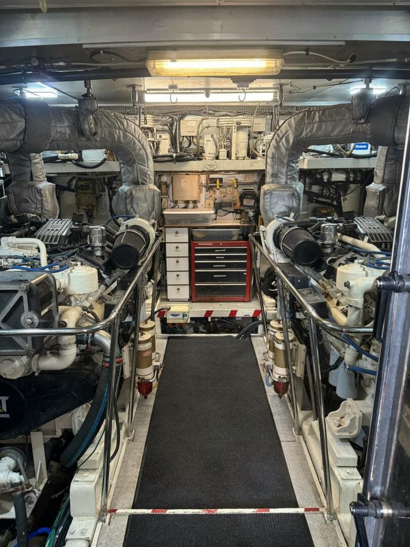 2002 Hargrave 100 Capri — photo 60