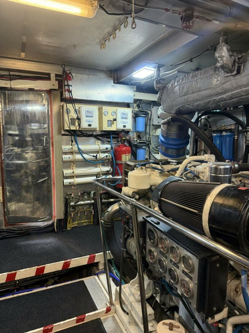 2002 Hargrave 100 Capri — photo 56