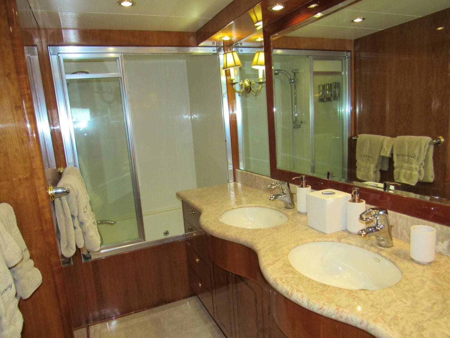 2002 Hargrave 100 Capri — photo 43