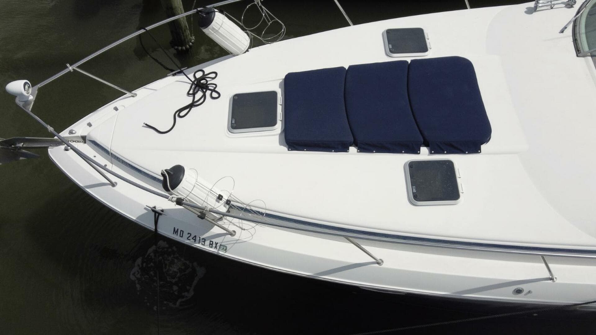 2005 Rinker 390 — photo 5
