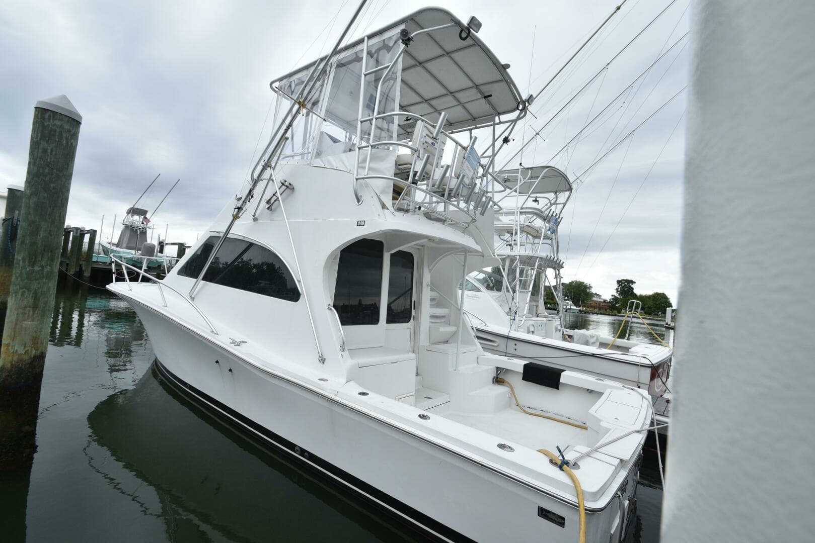 2001 Luhrs 340 Convertible — photo 3