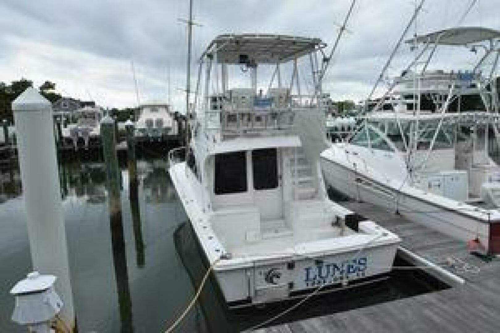 2001 Luhrs 340 Convertible — photo 2