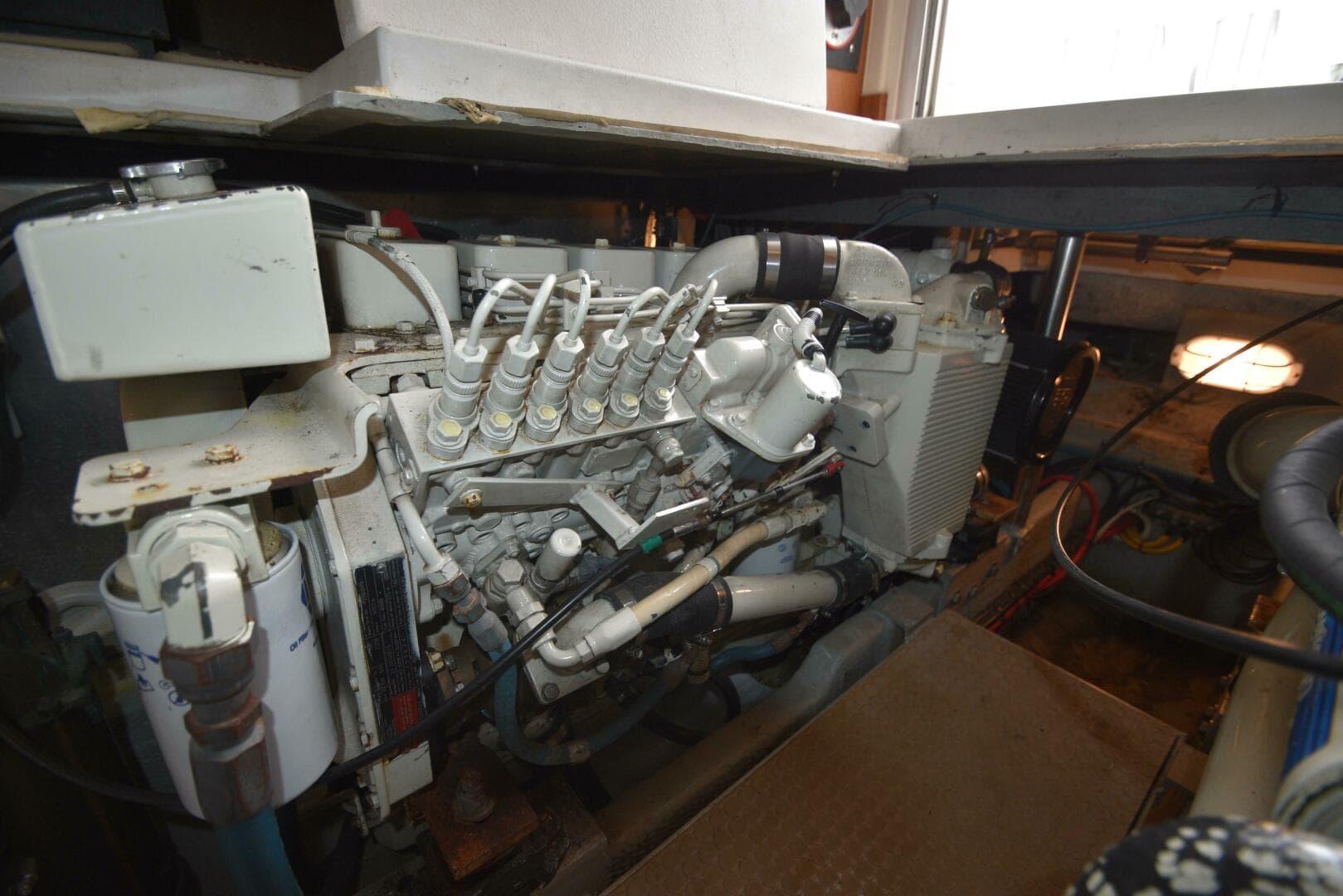 2001 Luhrs 340 Convertible — photo 27