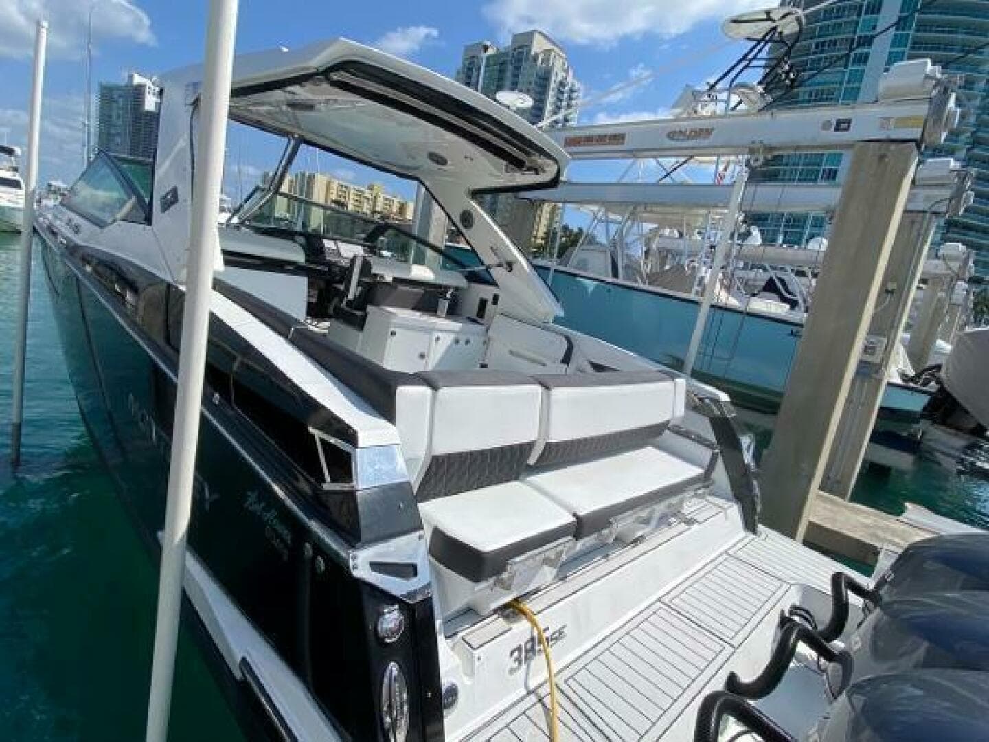 2018 Monterey 385 SE — photo 2
