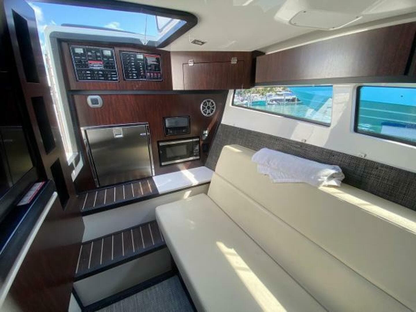 2018 Monterey 385 SE — photo 21