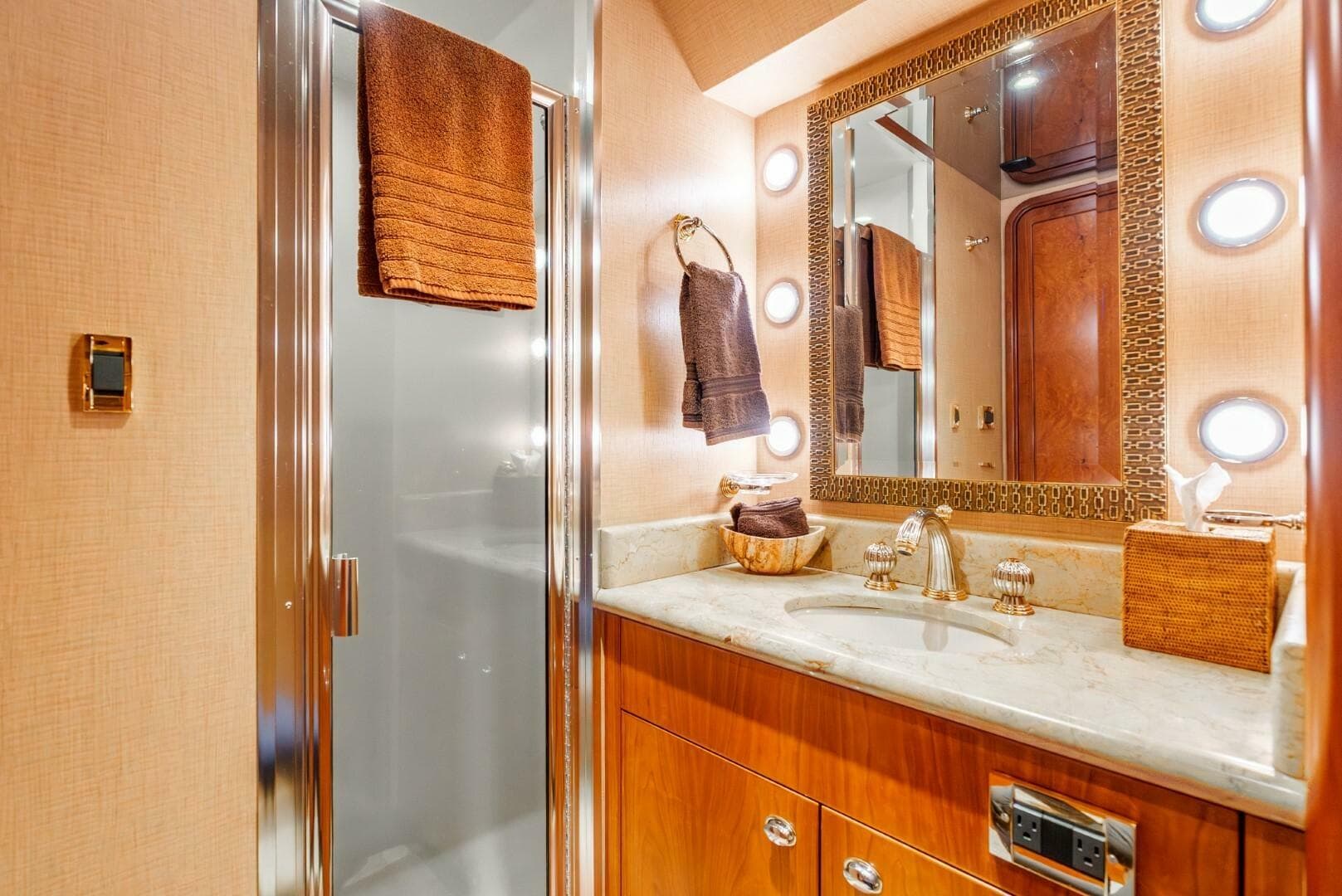 2003 Westport Cockpit — photo 21