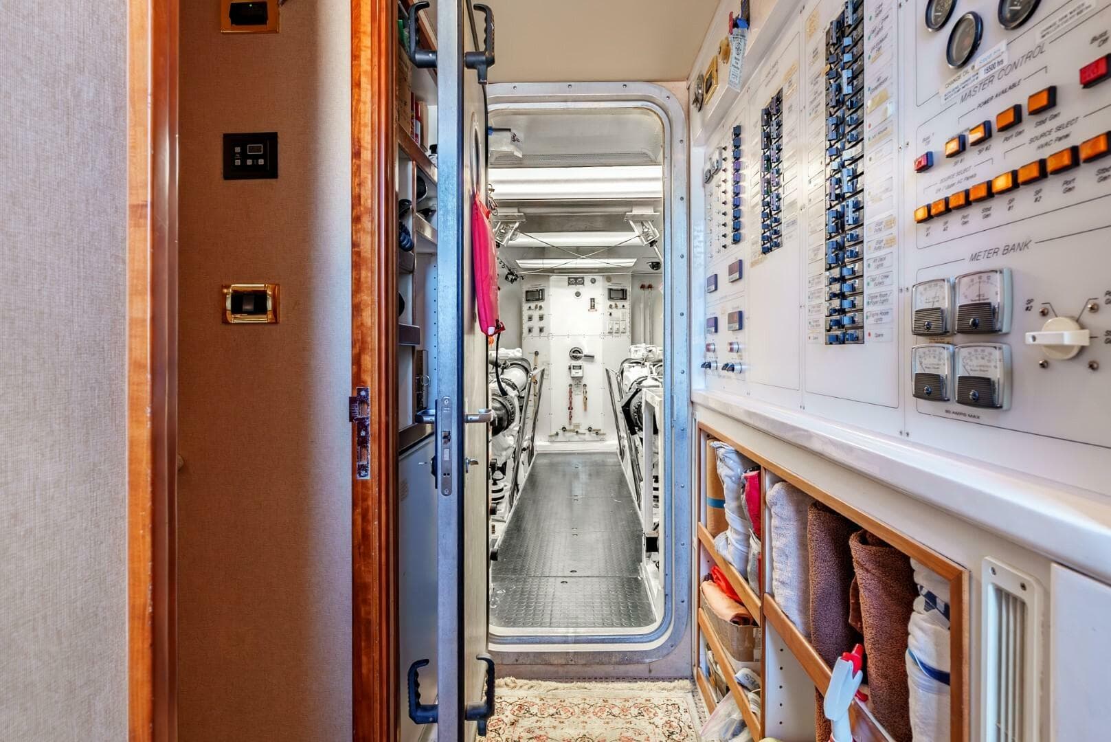 2003 Westport Cockpit — photo 30