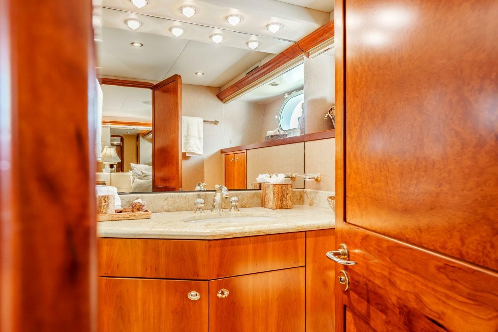 2003 Westport Cockpit — photo 19