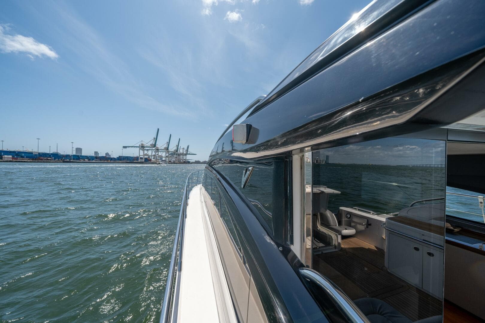 2012 Princess V52 — photo 29