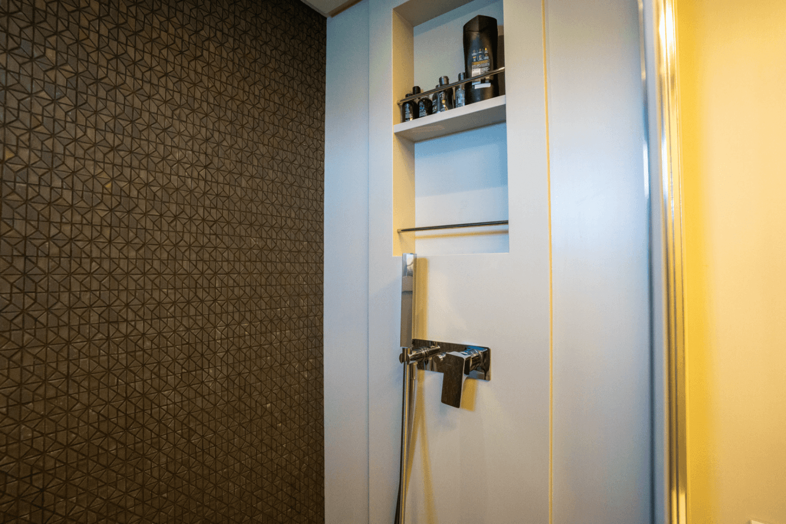 2020 Pershing 7X — photo 39