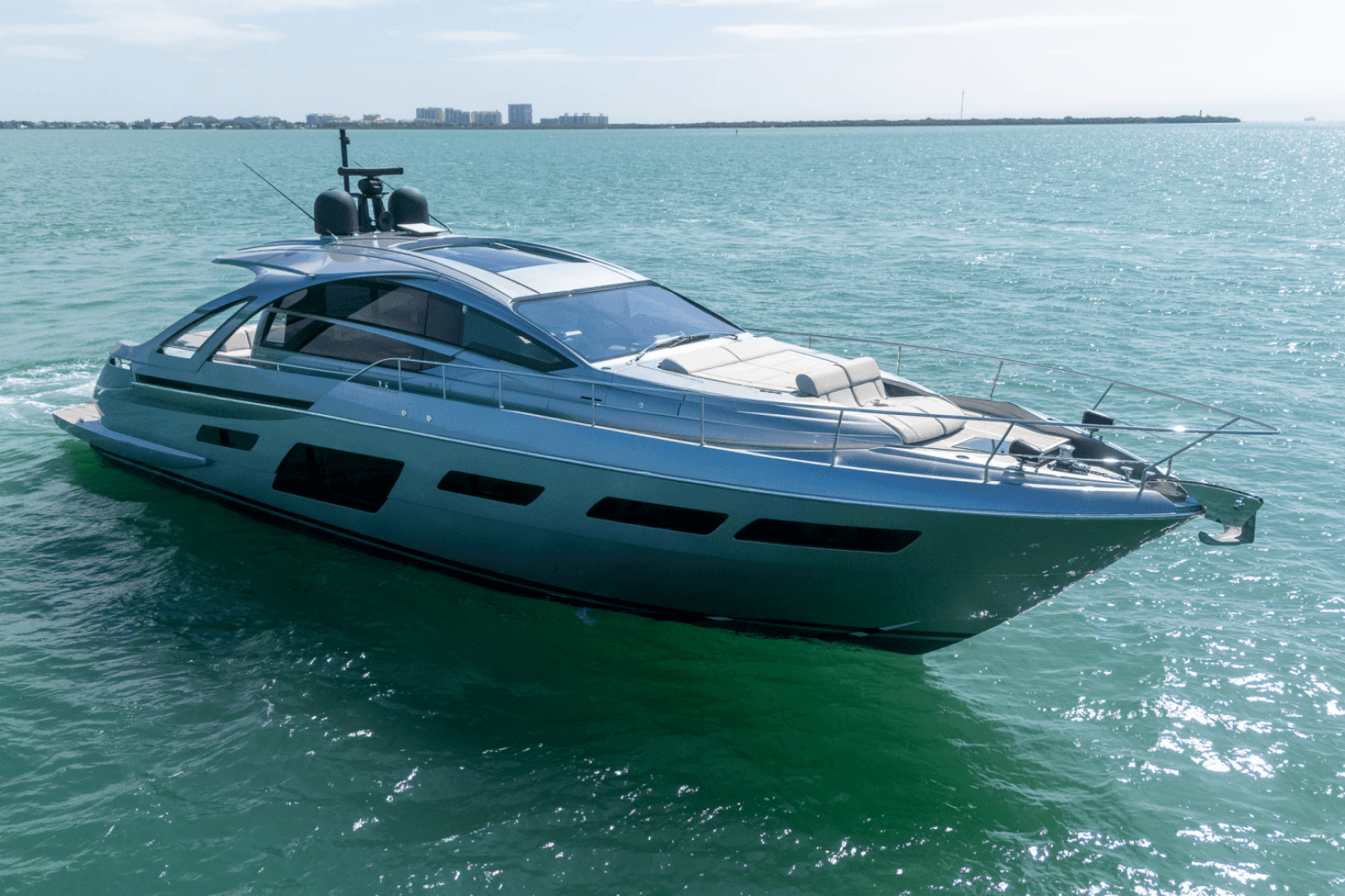 2020 Pershing 7X — photo 13