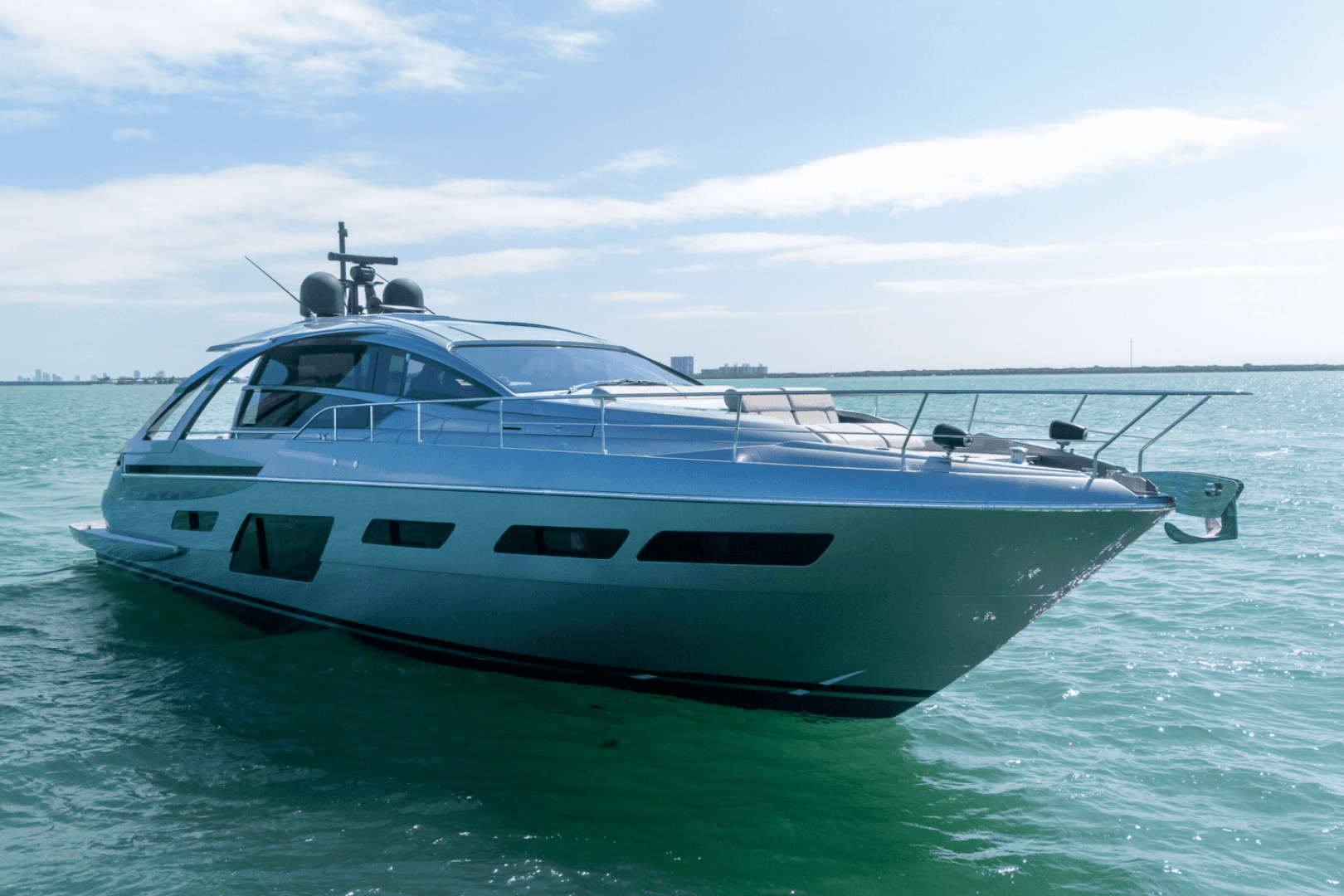 2020 Pershing 7X — photo 12
