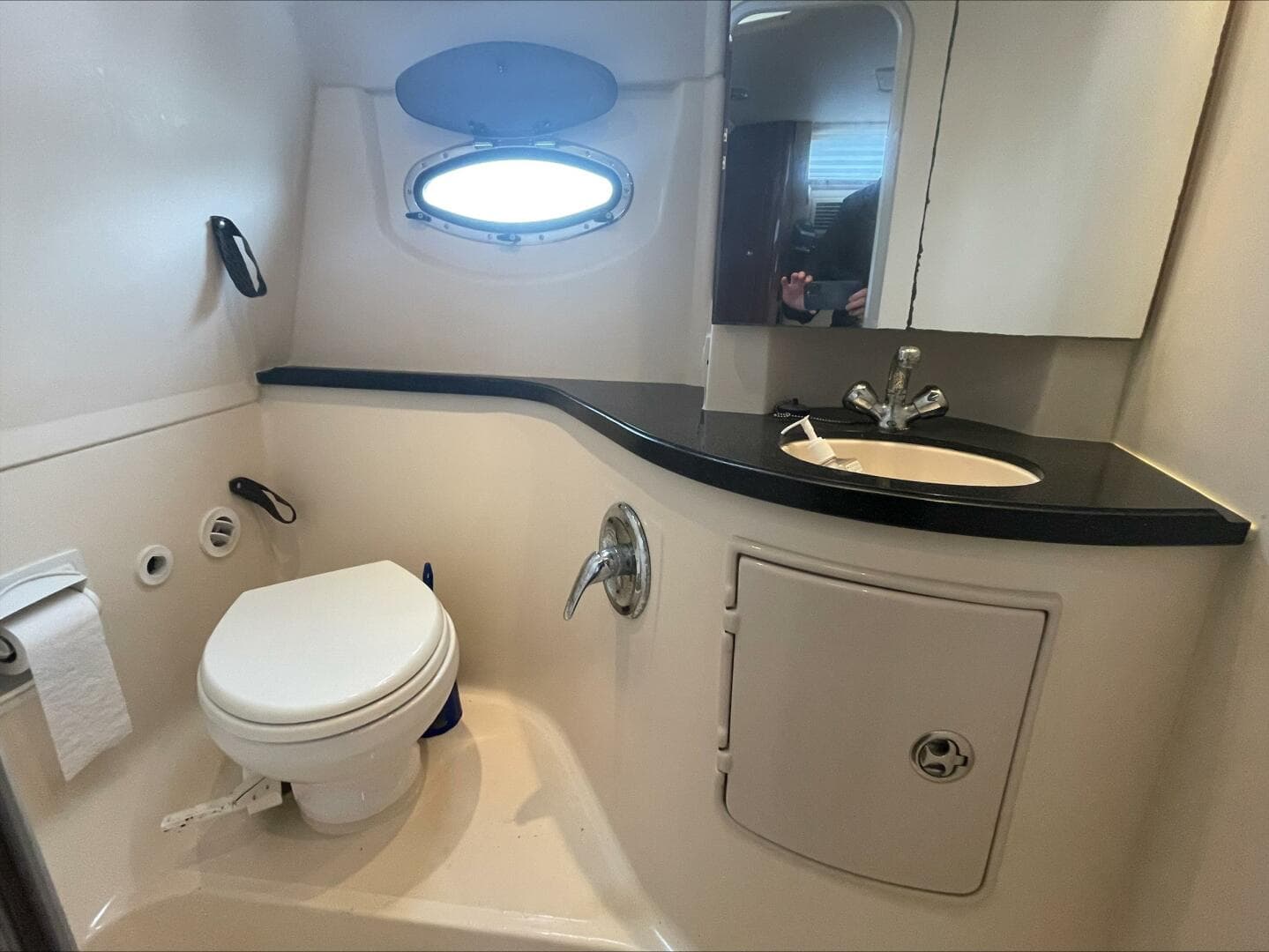 2007 Regal 3360 Window Express — photo 13